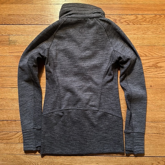 Lululemon Zip-up Jacket Size: 6 - Picture 3 of 3